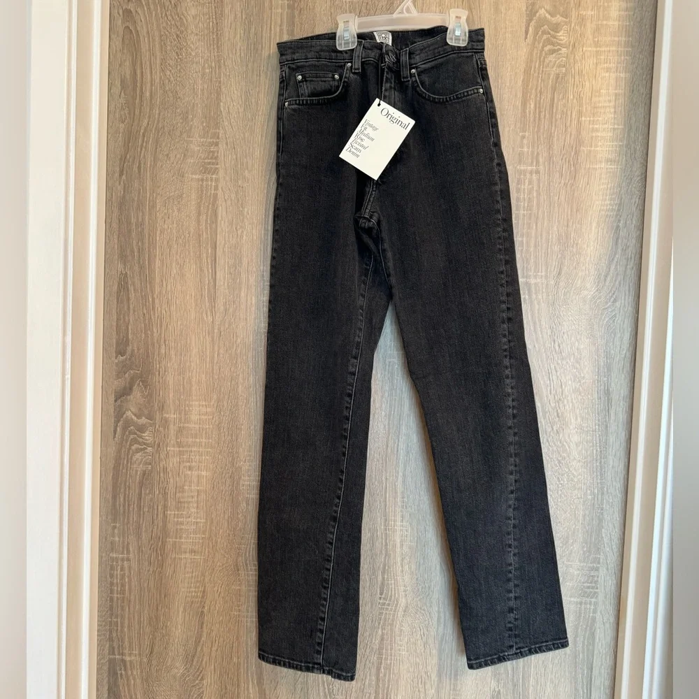 Toteme jeans. Includes tags. Excellent condition. Size 24/34